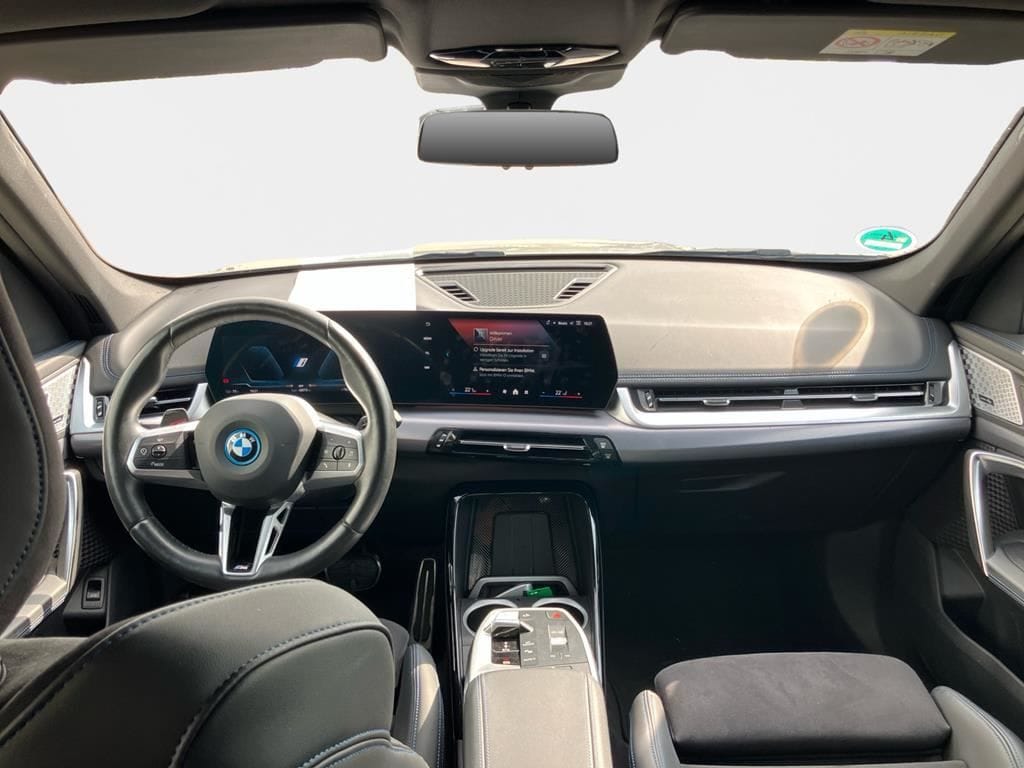 BMW iX1 eDrive20 M Sport AHK ACC H K Memory SHZ foto 13