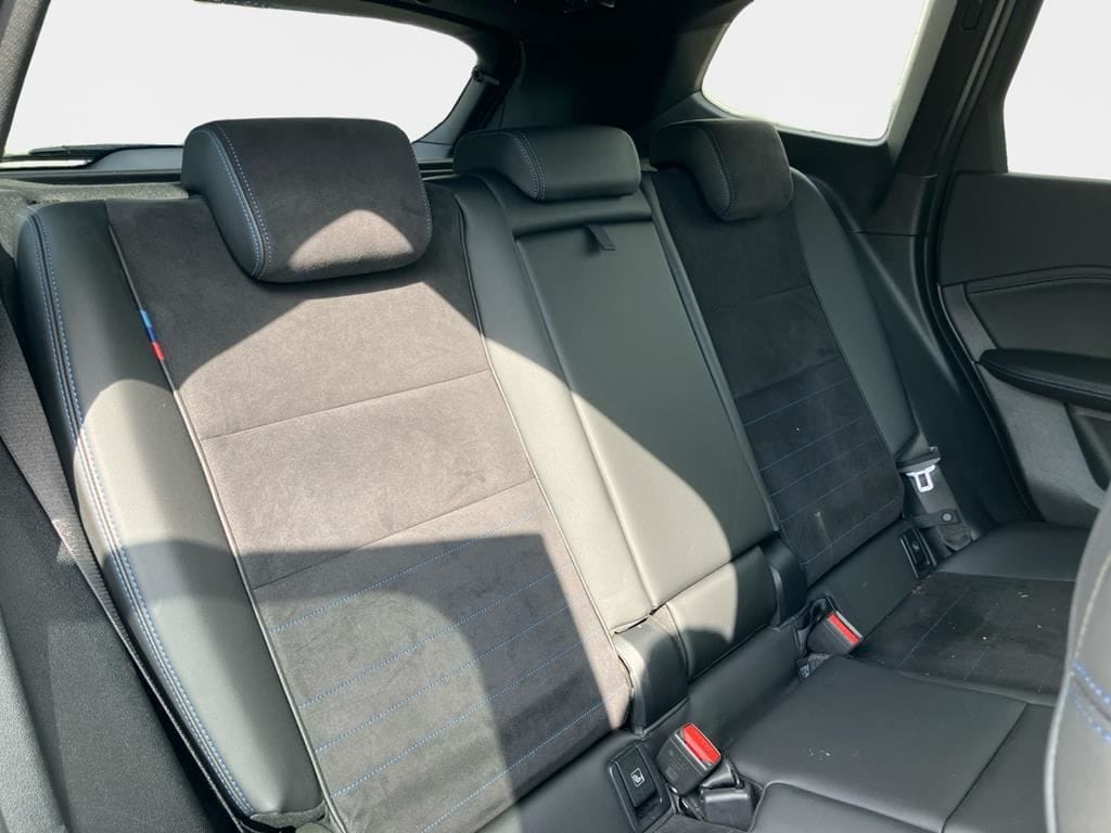 BMW iX1 eDrive20 M Sport AHK ACC H K Memory SHZ foto 16