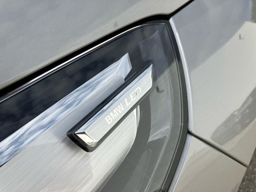 BMW iX1 eDrive20 M Sport AHK ACC H K Memory SHZ foto 20