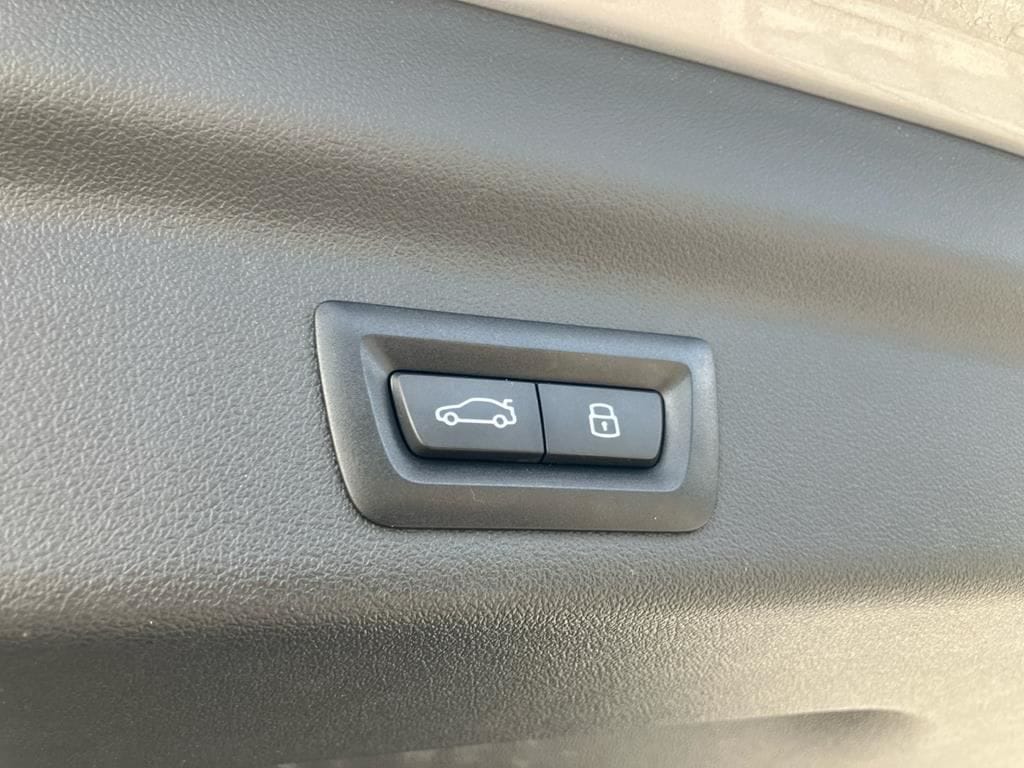 BMW iX1 eDrive20 M Sport AHK ACC H K Memory SHZ foto 23