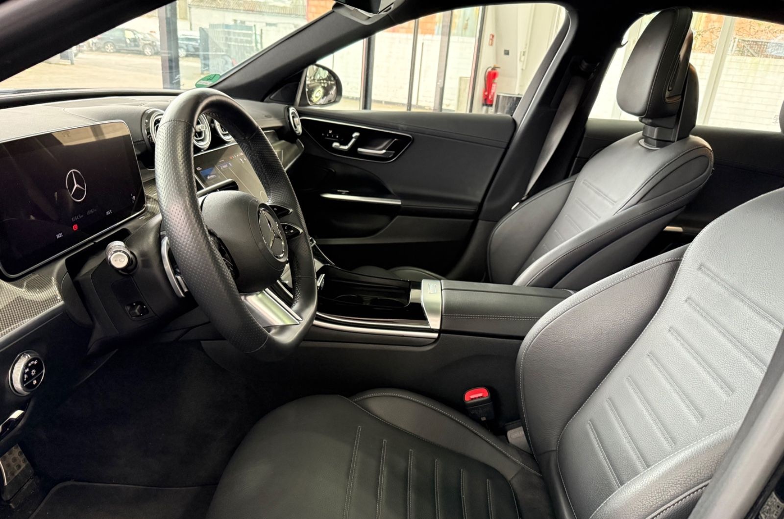 Mercedes-Benz C 300 AMG DISTR PANO LENK HZG DIGITAL AHK 360 foto 8