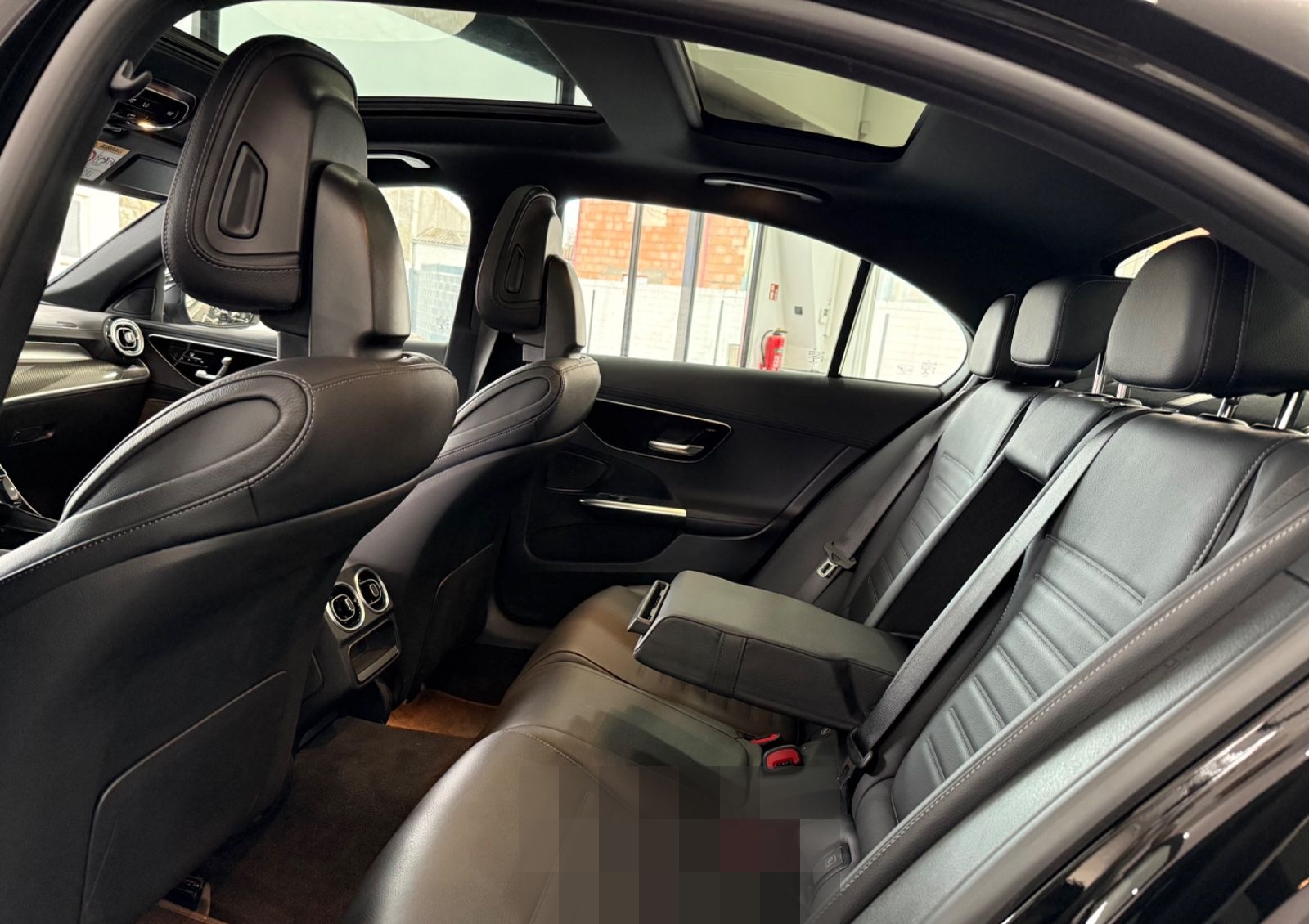 Mercedes-Benz C 300 AMG DISTR PANO LENK HZG DIGITAL AHK 360 foto 9