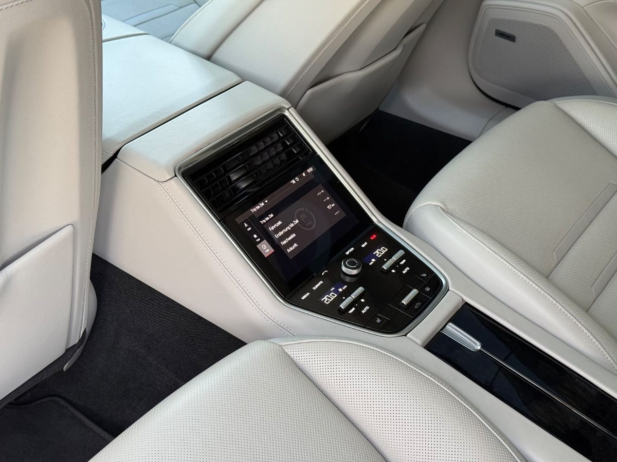 Porsche Panamera 4S Sport AGA Pano BOSE Individual foto 16