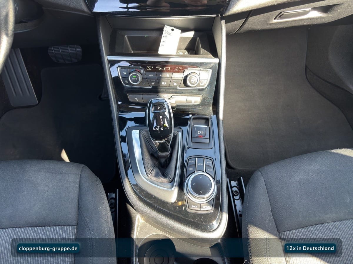BMW 220i Advantage Navi+Kamera+SHZ+KeyGO+HiFi+WR+LED foto 16