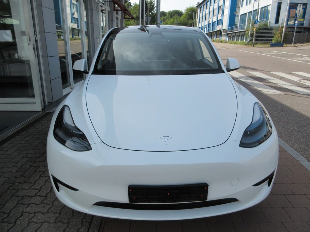 Tesla Model Y Basis RWD NavigationLED ACC foto 4