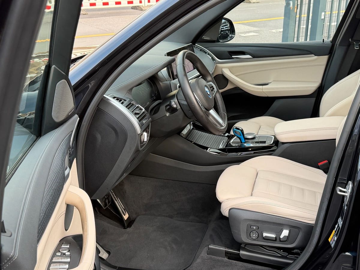 BMW iX3 Impressive Head Up - Panorama -M Sportpaket/ foto 12