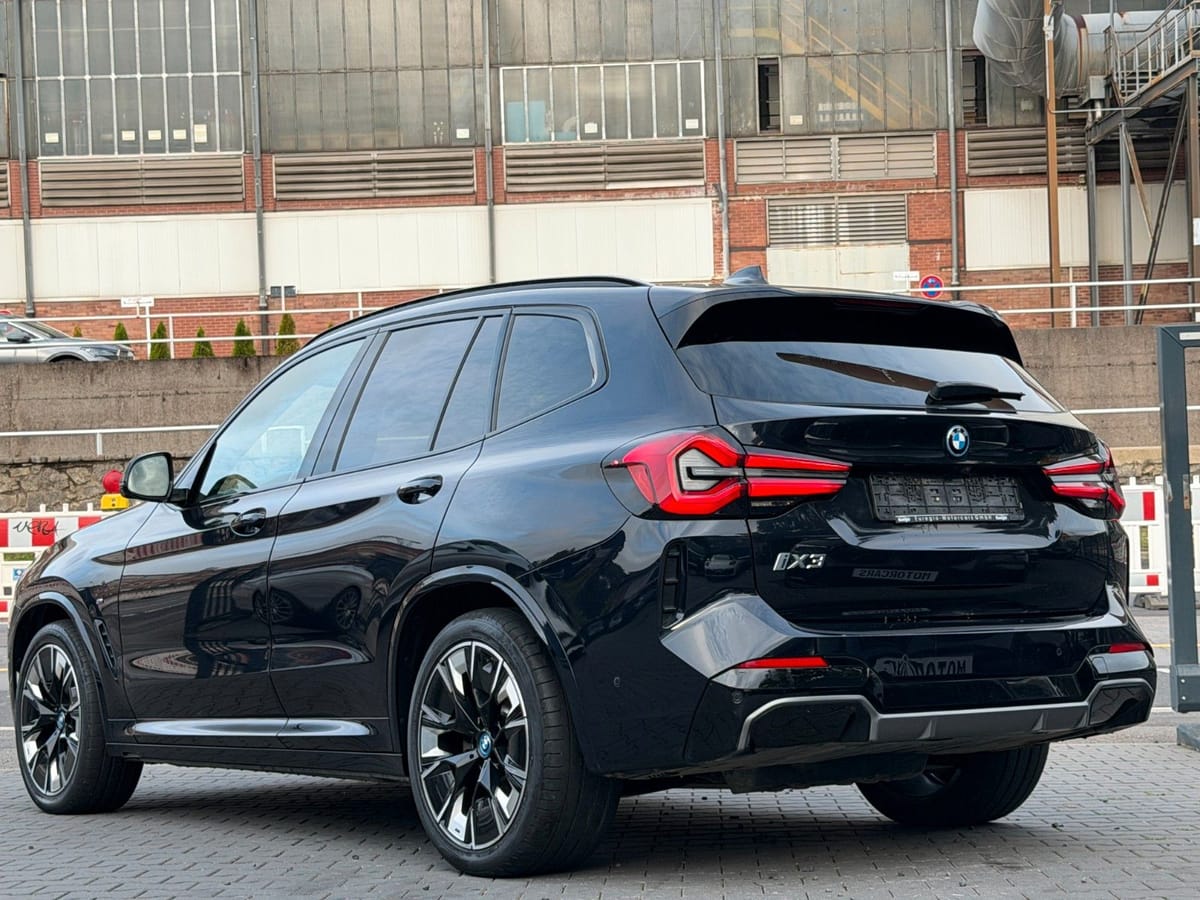 BMW iX3 Impressive Head Up - Panorama -M Sportpaket/ foto 8