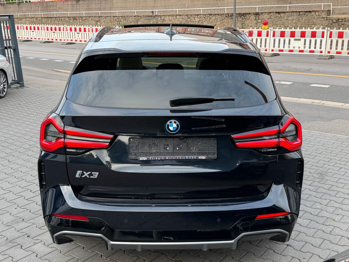 BMW iX3 Impressive Head Up - Panorama -M Sportpaket/ foto 10
