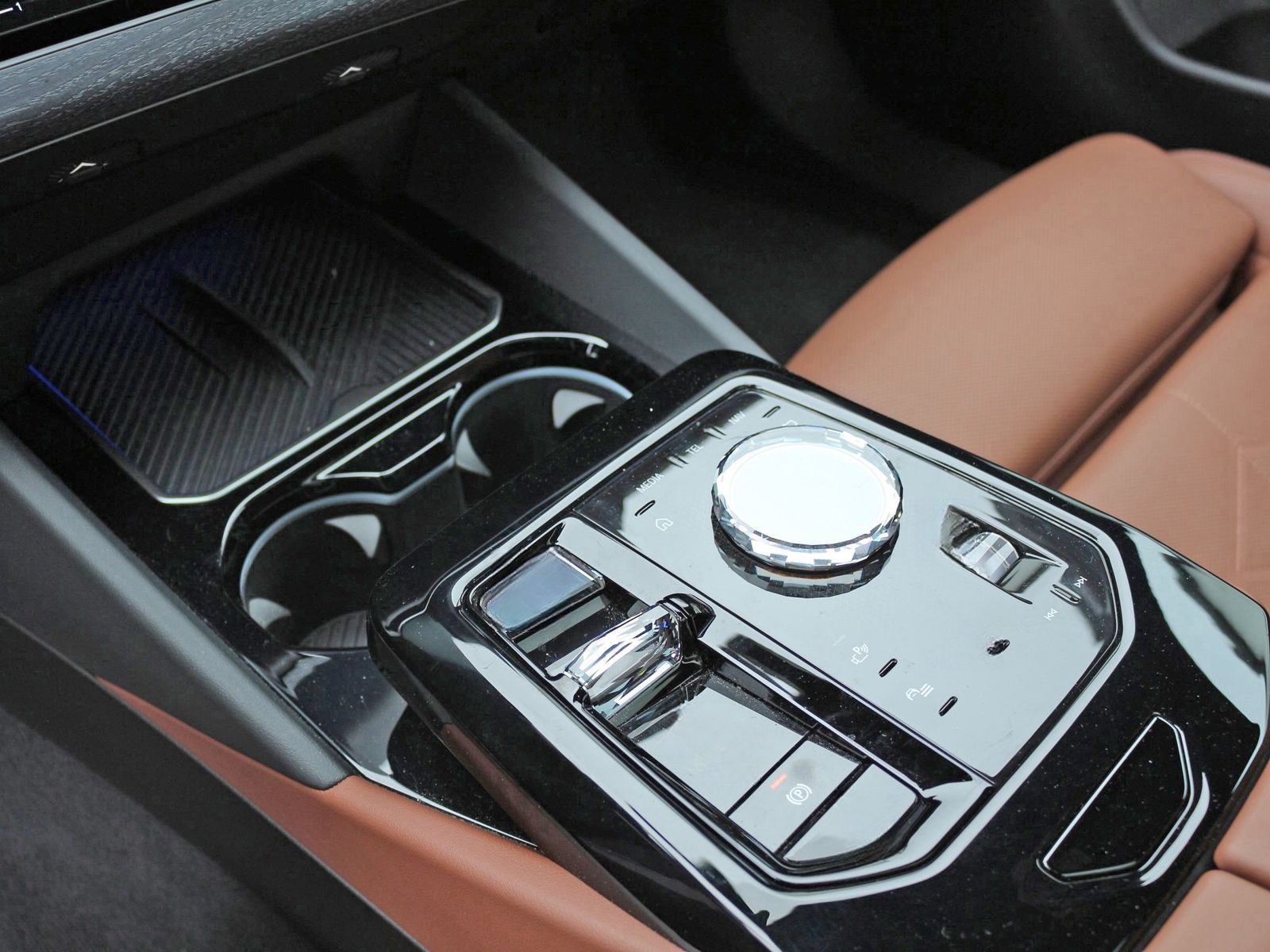 BMW 520d M Sportpaket AHK Pano STHZ Head-Up HK HiFi foto 11