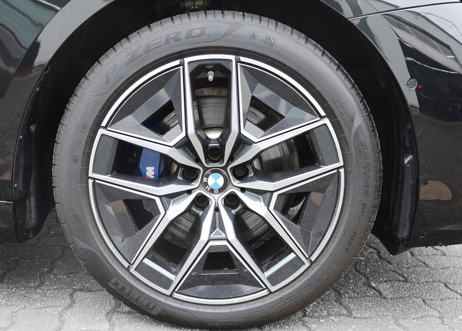 BMW 520d M Sportpaket AHK Pano STHZ Head-Up HK HiFi foto 9