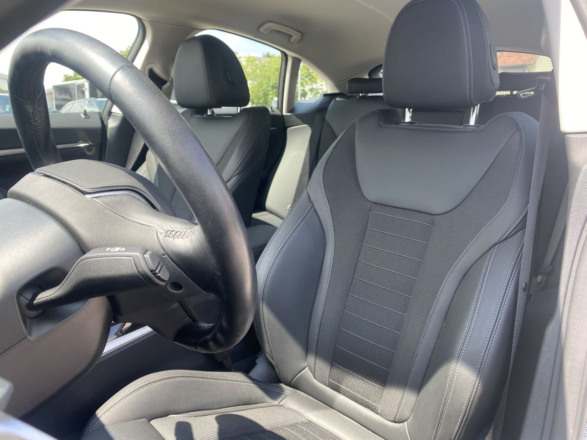 BMW i4 eDrive40 Gran Coupé RFK DAB SHZ foto 8