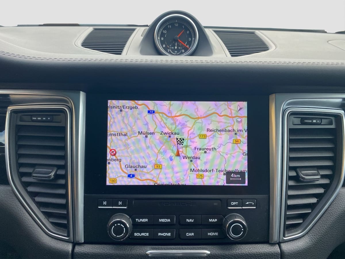 Porsche Macan GTS PDK Xenon Luft RFK Pano AHK Bose Tempo foto 13