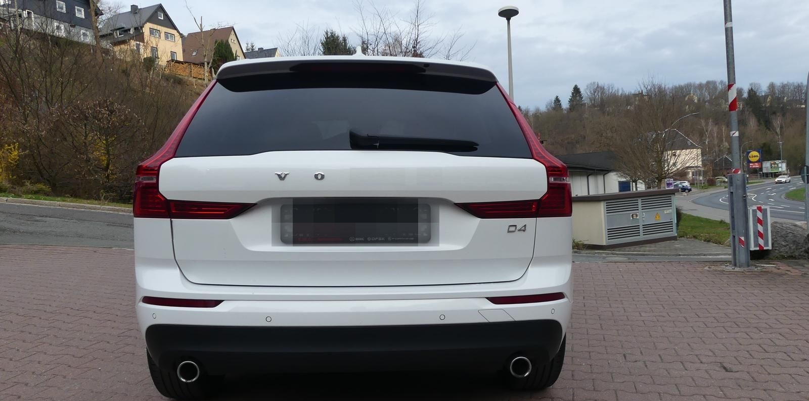 Volvo XC60*4WD*SHZ*Aut.*Leder*Navi*LED*Pano foto 6
