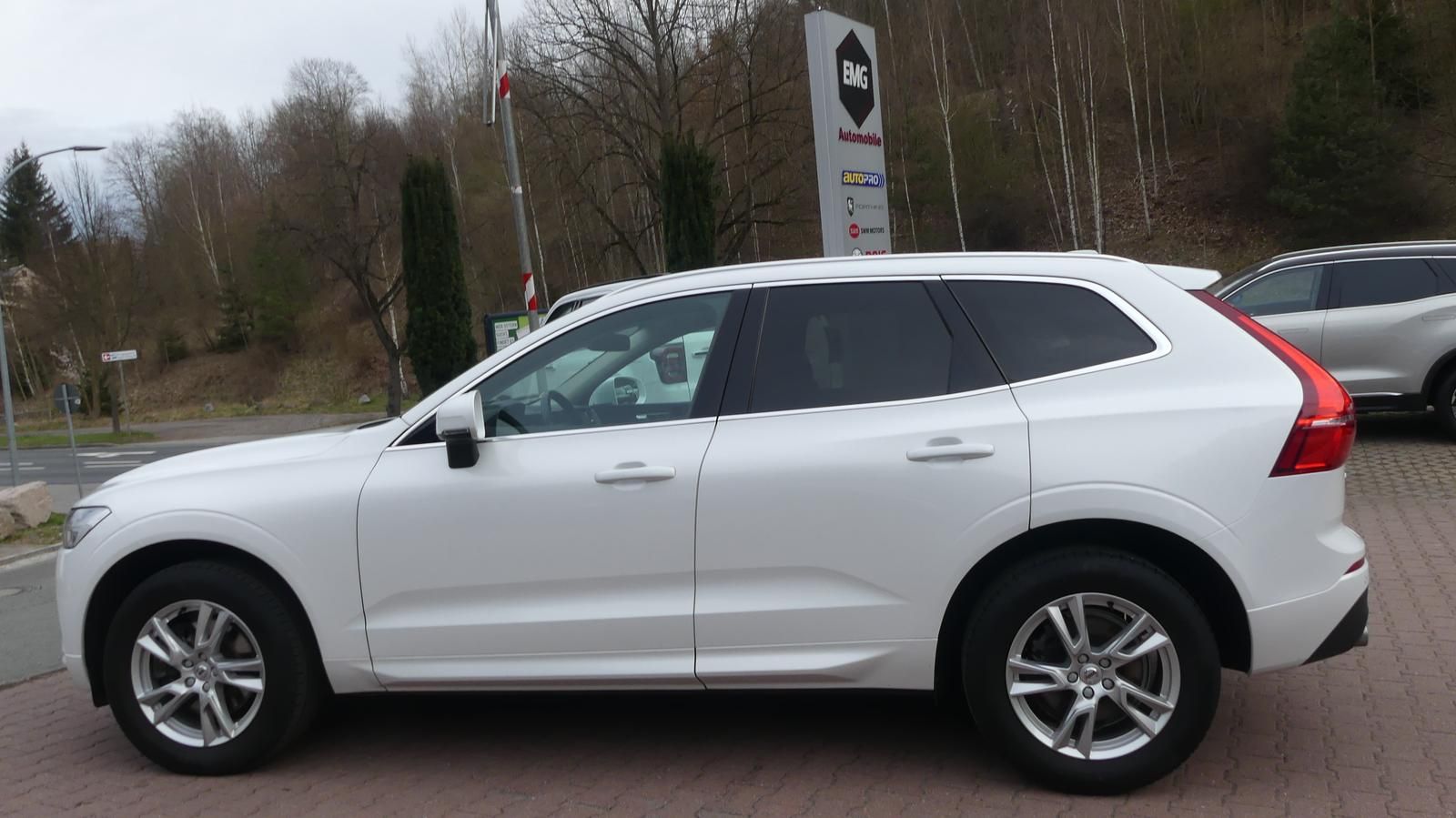 Volvo XC60*4WD*SHZ*Aut.*Leder*Navi*LED*Pano foto 8