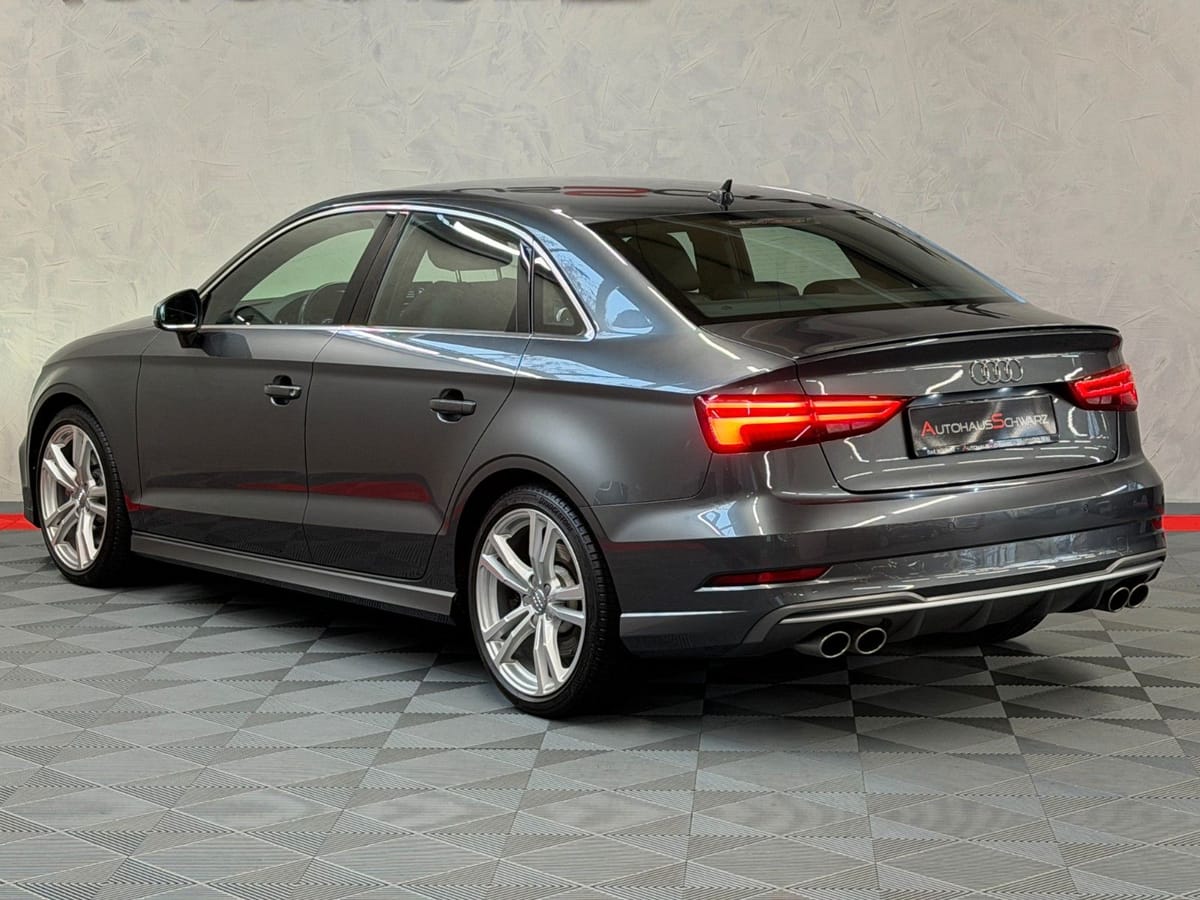 Audi S3 Lim. 2.0 TFSI quattro Led Navi T-Leder Tempo foto 5