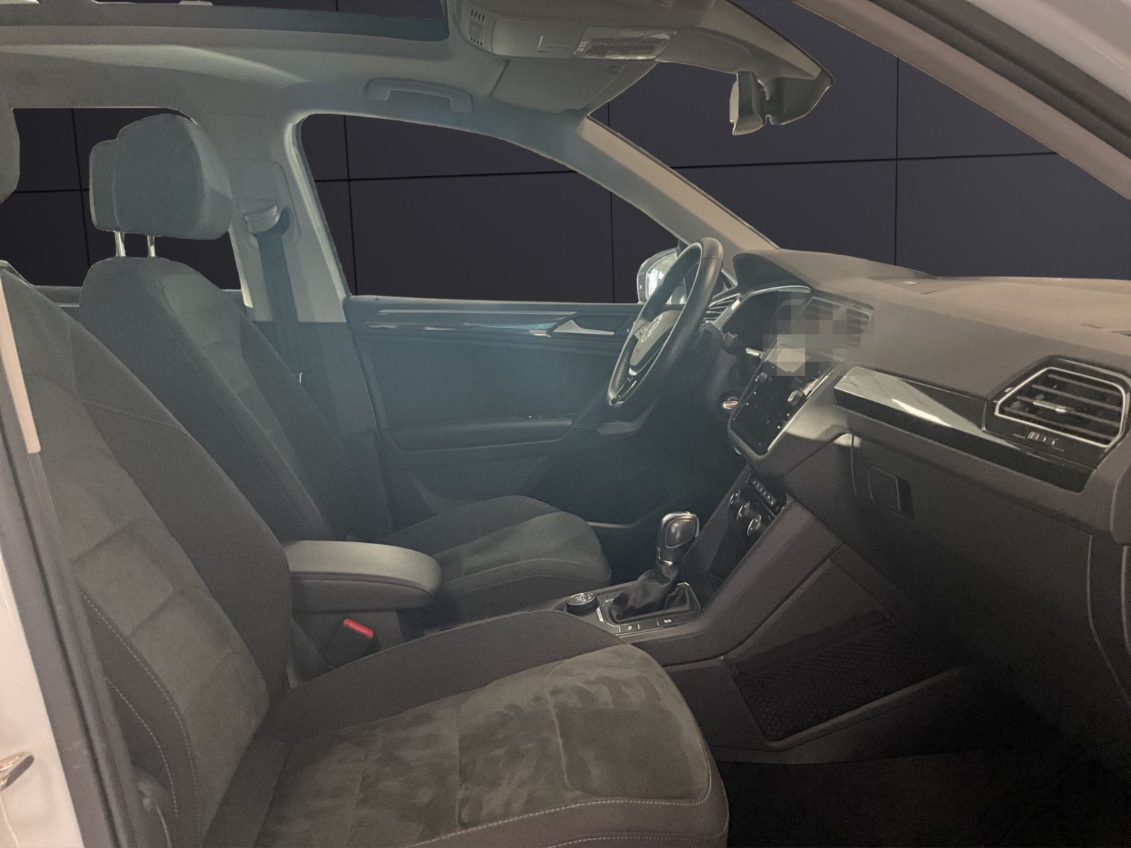 Volkswagen Tiguan Highline R-line 4Mo/Mirror/AHK/LED/ACC foto 15