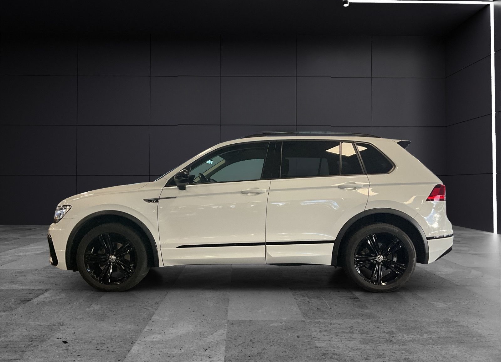Volkswagen Tiguan Highline R-line 4Mo/Mirror/AHK/LED/ACC foto 7