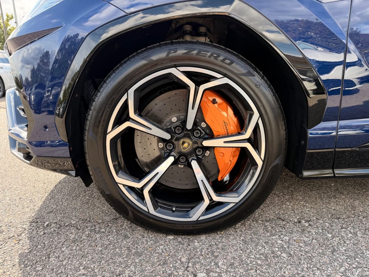 Lamborghini Urus / FULL-CARBON-IN / PANORAMA / SENSONUM foto 12