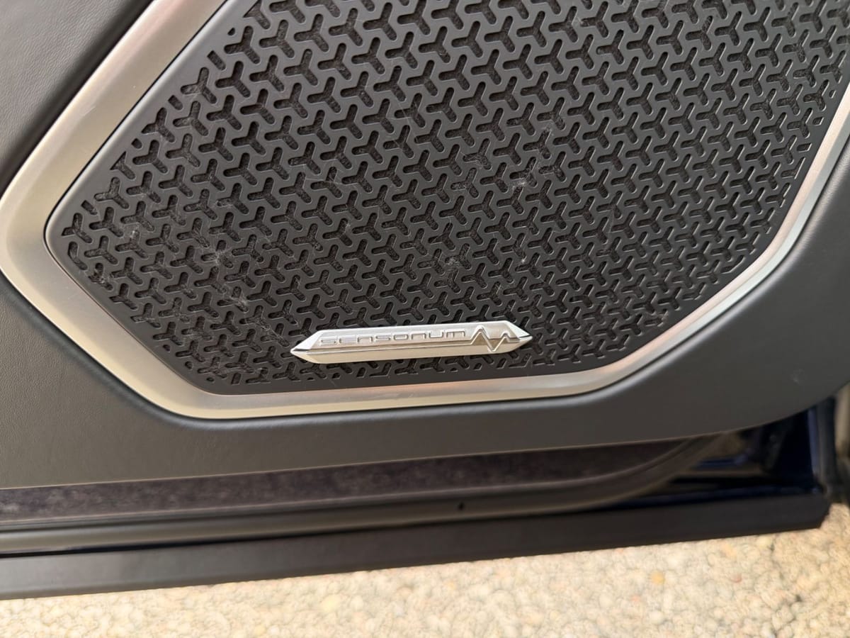 Lamborghini Urus / FULL-CARBON-IN / PANORAMA / SENSONUM foto 16