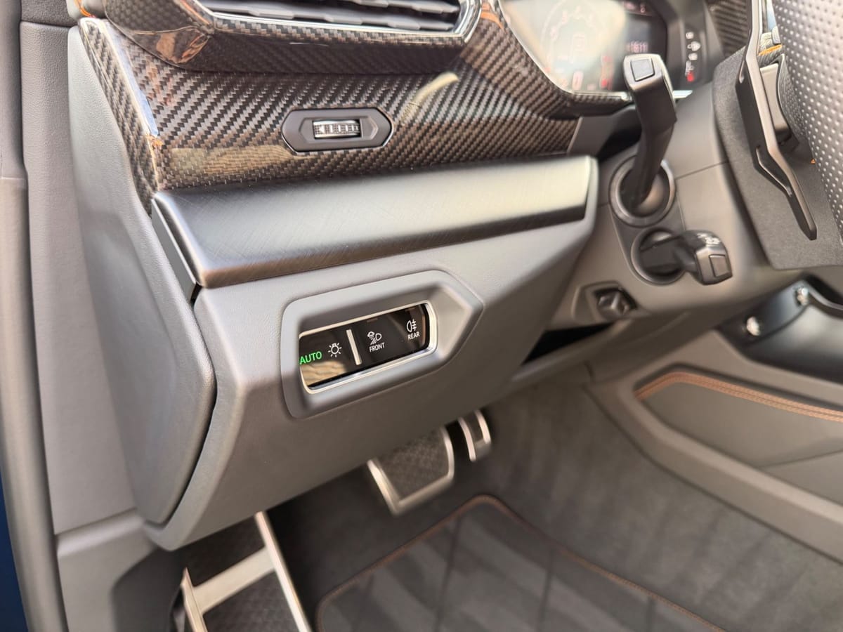Lamborghini Urus / FULL-CARBON-IN / PANORAMA / SENSONUM foto 18