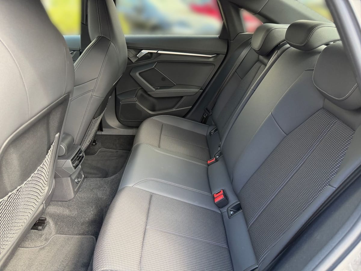 Audi S3 Limousine TFSI quattro S tronic DAB LED Sitzh foto 11