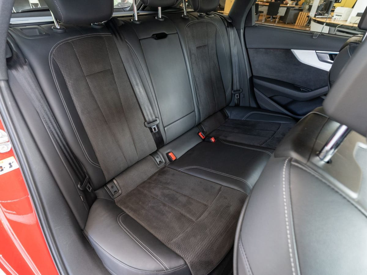Audi S4 Avant 3.0TDI quattro NAVI MATRIX PANO B&O AHK foto 8