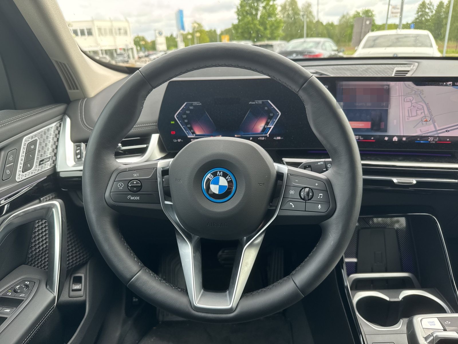 BMW iX1 xDrive30 xLine Head-Up HK HiFi DAB LED RFK foto 13