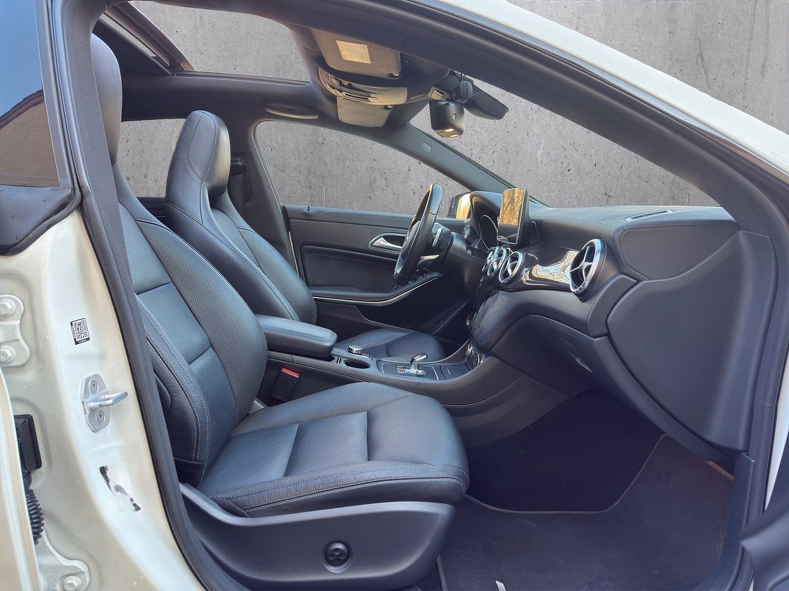 Mercedes-Benz CLA 45 AMG°4-MATIC°PANO°XENON°MEMORY°KAM°82TKM° foto 21