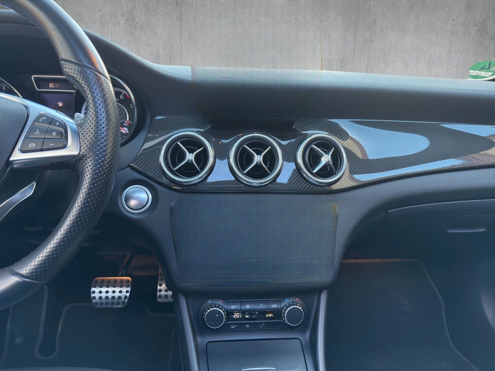 Mercedes-Benz CLA 45 AMG°4-MATIC°PANO°XENON°MEMORY°KAM°82TKM° foto 25