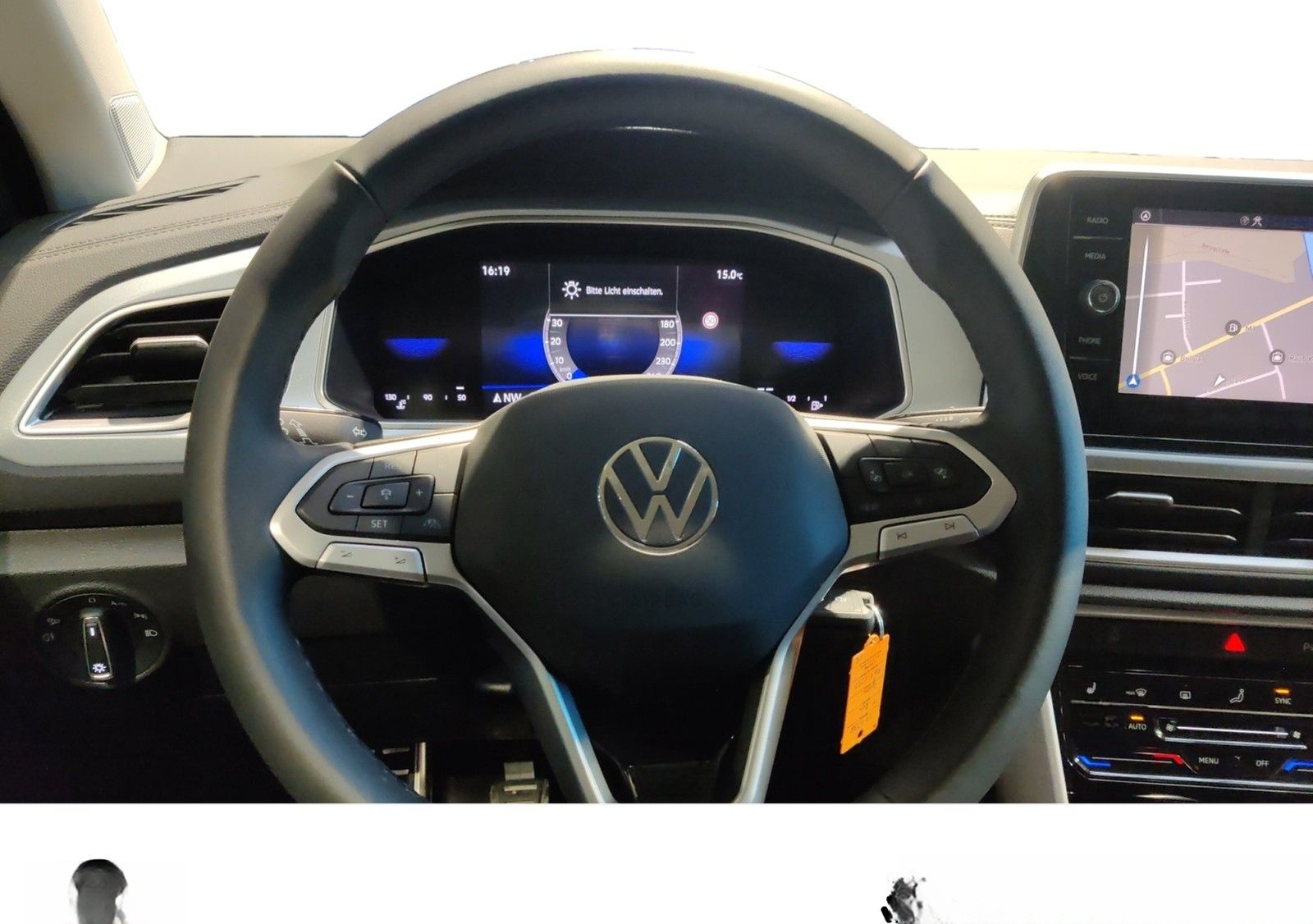 Volkswagen T-Roc 1.0 TSI Life LED+NAVI+SHZ foto 12