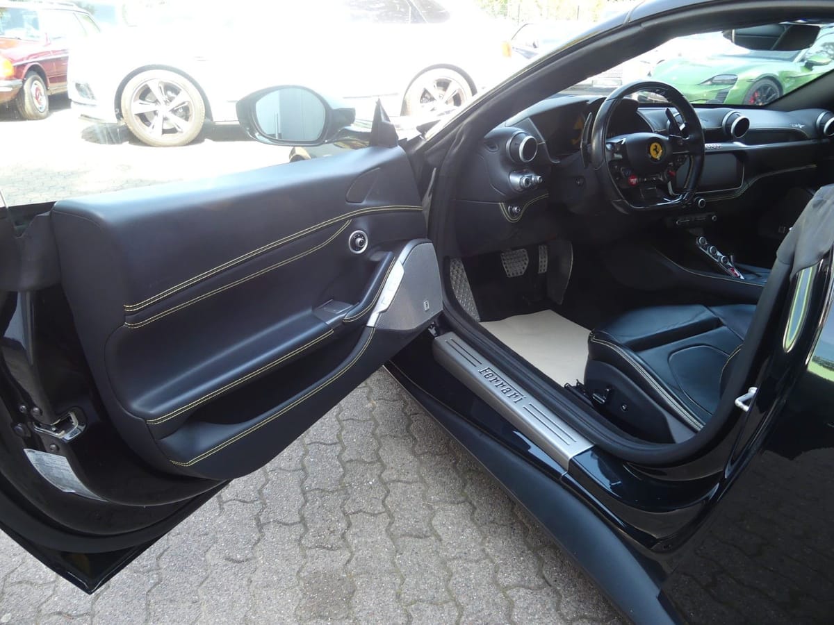 Ferrari Portofino, Garantie,Carbon,NOVITEC,Kamera,TOP foto 17