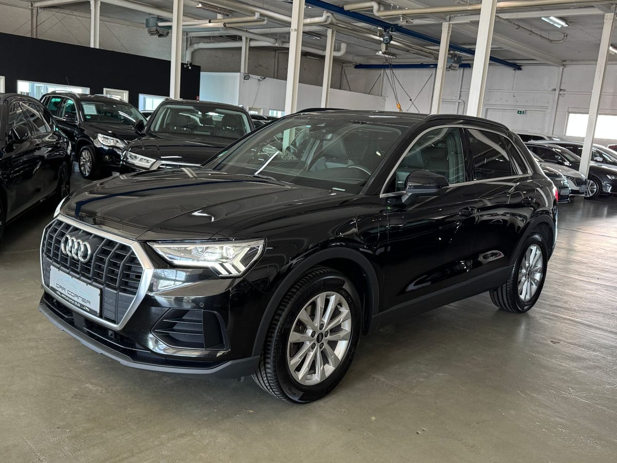 Audi Q3 45 TFSI e S-TRONIC S-LINE ACC VIRTUAL LED KAM foto 2