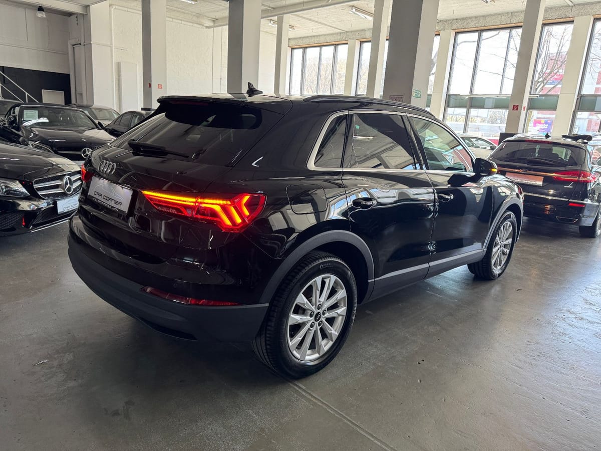 Audi Q3 45 TFSI e S-TRONIC S-LINE ACC VIRTUAL LED KAM foto 5