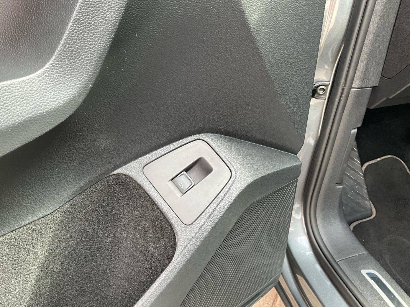 Volkswagen Tiguan Allspace Highline 4Motion Glasdach 360° H foto 17