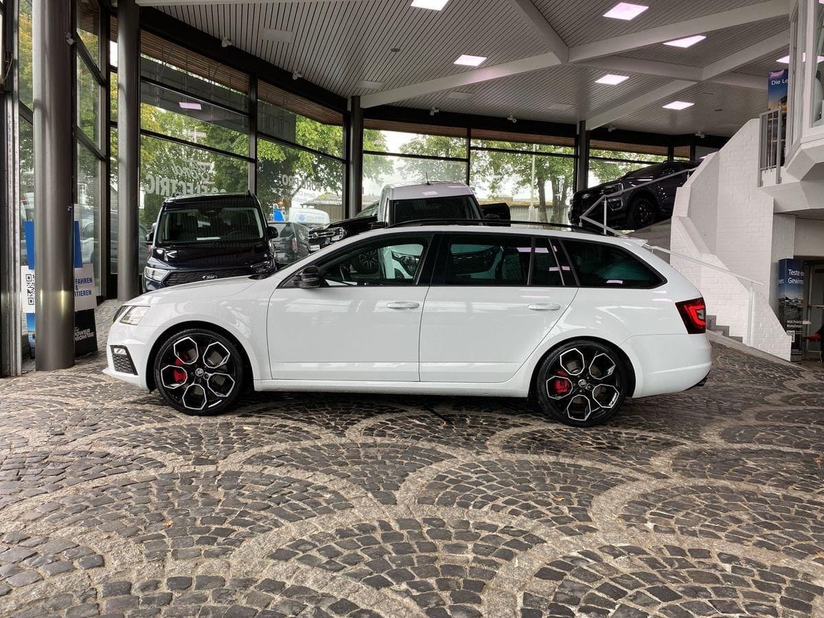Skoda Octavia RS Combi 2.0 TSI PANO 8fach NAVI DCC ACC foto 12