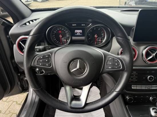 Mercedes-Benz GLA 200 1.6 Night-Paket LED Navi 360°Kamera foto 19