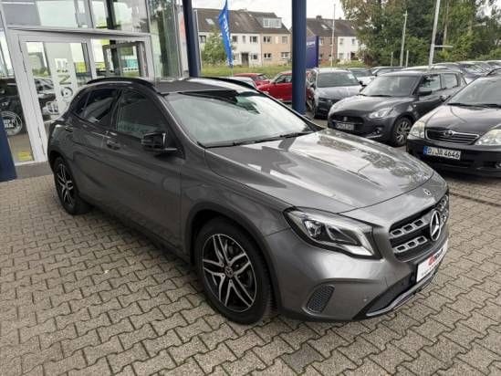 Mercedes-Benz GLA 200 1.6 Night-Paket LED Navi 360°Kamera foto 9