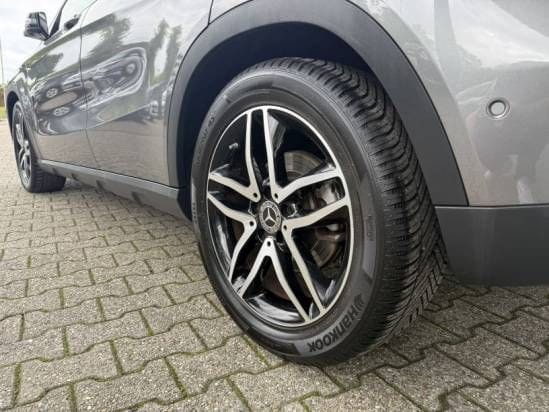 Mercedes-Benz GLA 200 1.6 Night-Paket LED Navi 360°Kamera foto 10