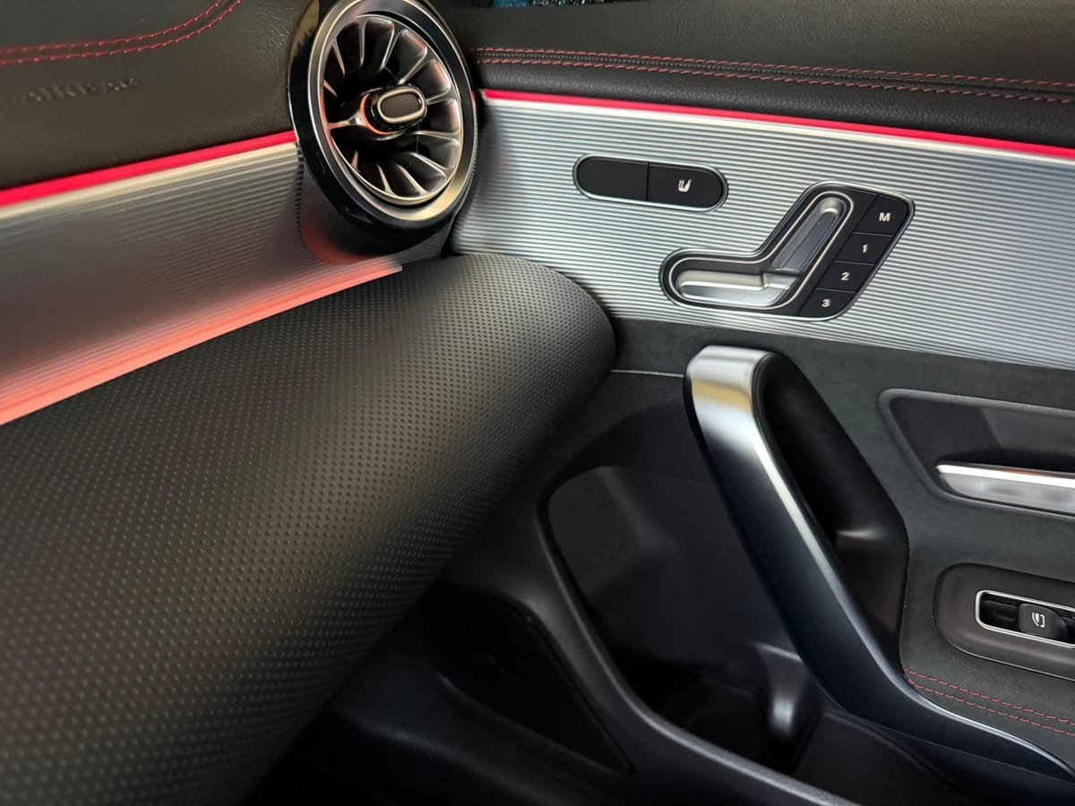 Mercedes-Benz CLA 250 Shooting Brake AMG-line 4Matic / AHK foto 13