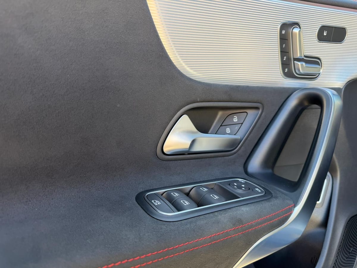Mercedes-Benz CLA 250 Shooting Brake AMG-line 4Matic / AHK foto 23