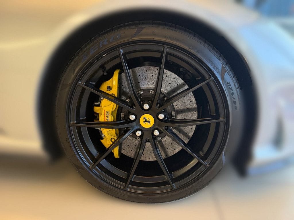 Ferrari 812 Superfast Painted Shields*Racing Seats foto 11