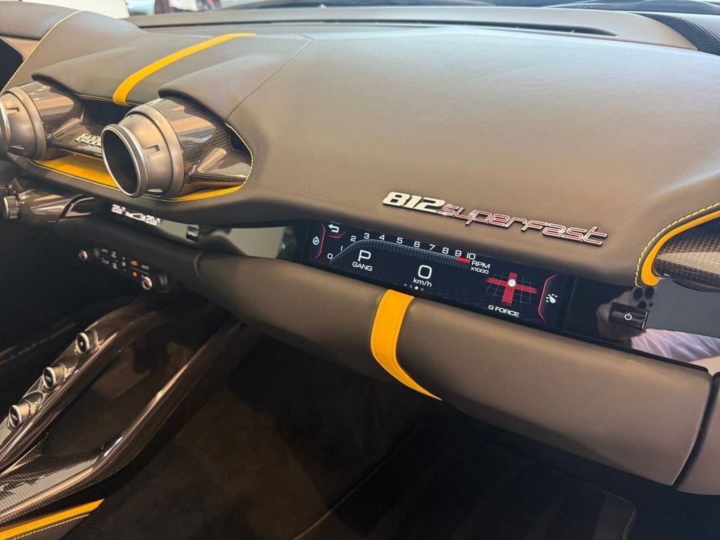 Ferrari 812 Superfast Painted Shields*Racing Seats foto 17