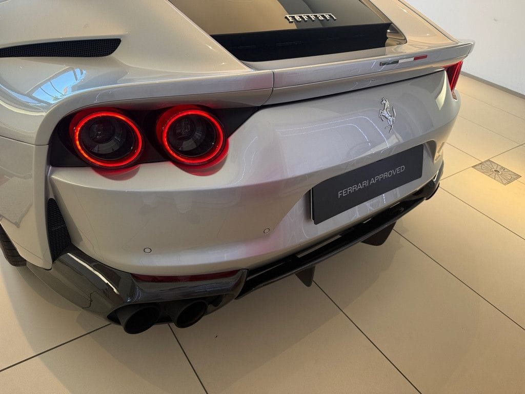 Ferrari 812 Superfast Painted Shields*Racing Seats foto 19