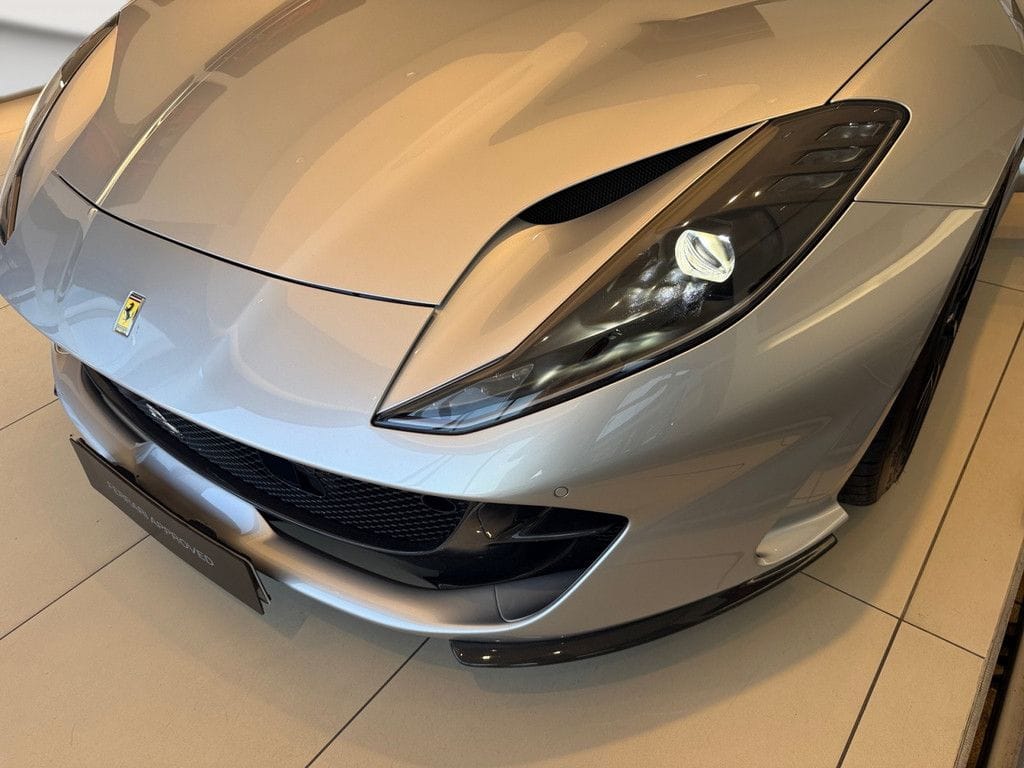 Ferrari 812 Superfast Painted Shields*Racing Seats foto 25