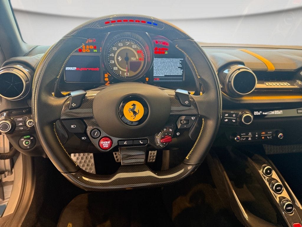 Ferrari 812 Superfast Painted Shields*Racing Seats foto 8