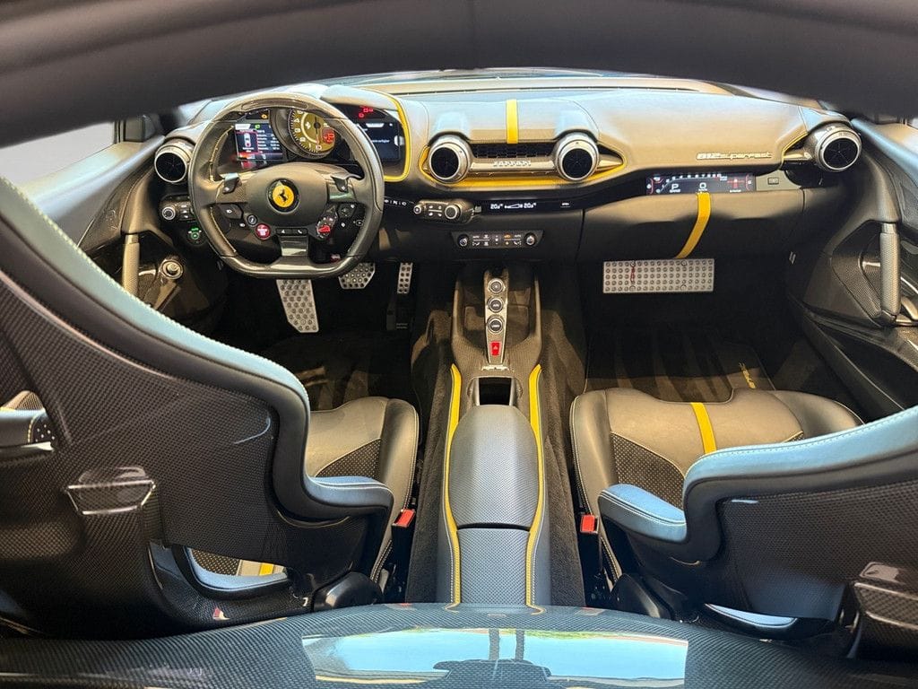 Ferrari 812 Superfast Painted Shields*Racing Seats foto 10