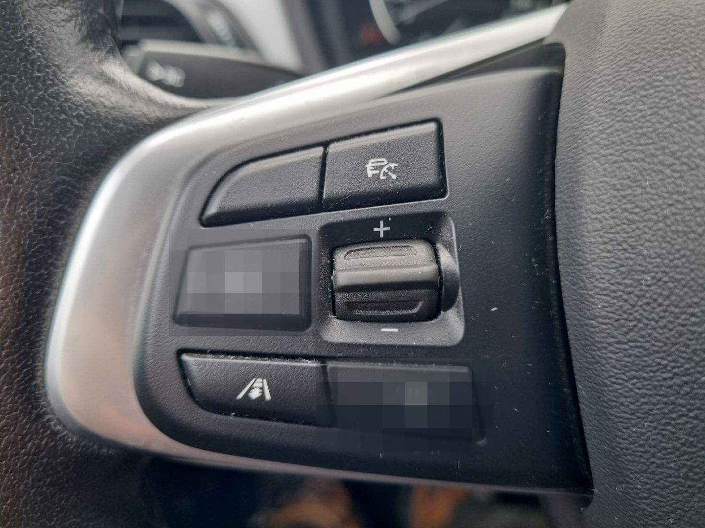 BMW X2 sDrive 18i+ACC+HUD+EL. PANODACH+Navi+PARKASSI foto 20