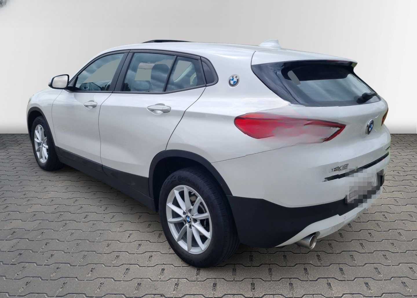 BMW X2 sDrive 18i+ACC+HUD+EL. PANODACH+Navi+PARKASSI foto 6