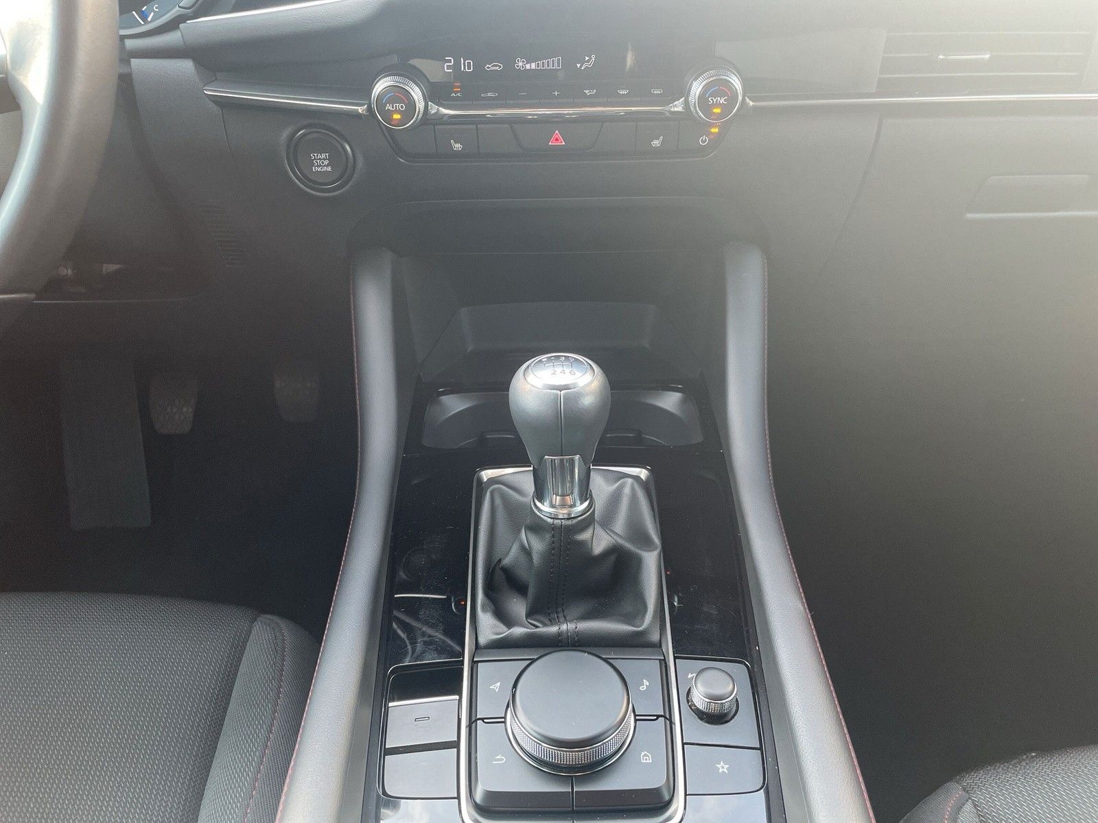 Mazda 3  Homura / Alexa / Navi / LED / RFK / IACC foto 15