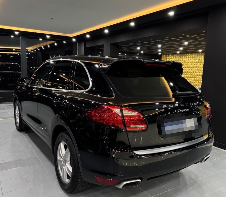 Porsche Cayenne D 3.0*XENON*PCM*S.DACH*SHZ*LEDER*PDC*AHK foto 16